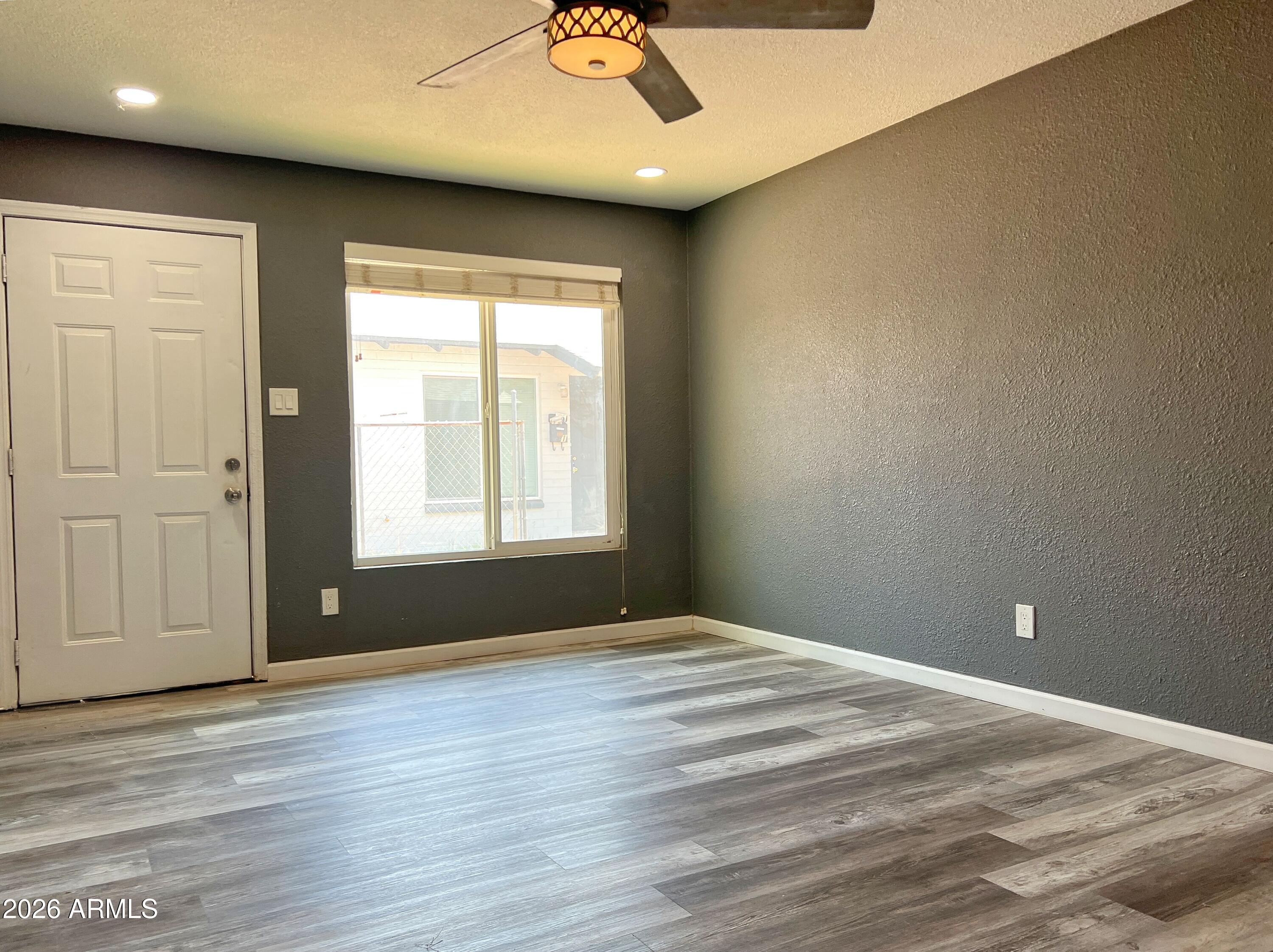 2726 E Willetta Street Apt 2