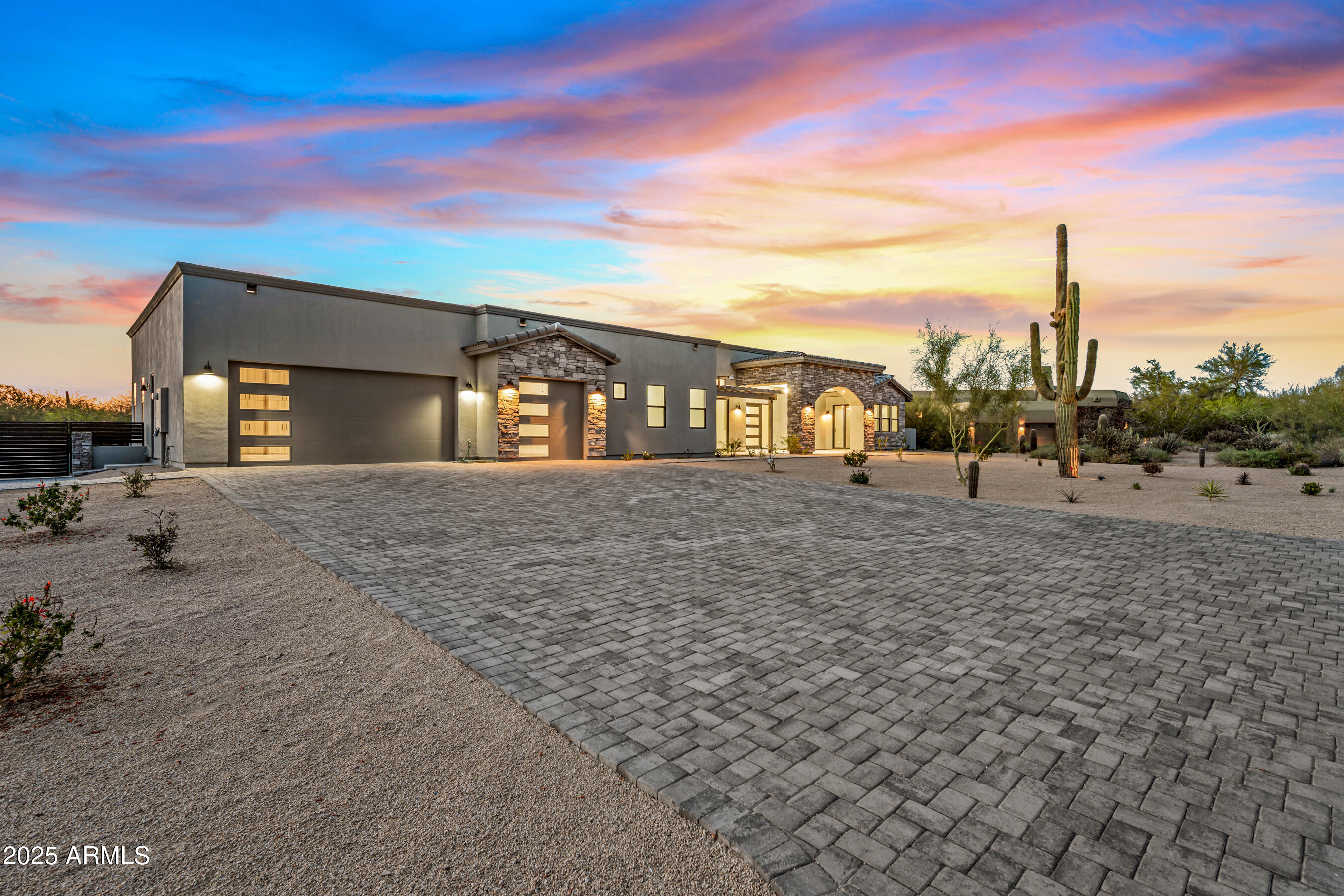 8110 E SADDLE HORN Road