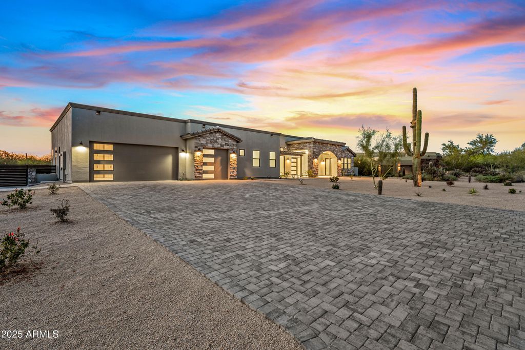 Photo of 8110 E Saddle Horn Road, Scottsdale, AZ 85255 (MLS # 6812203)
