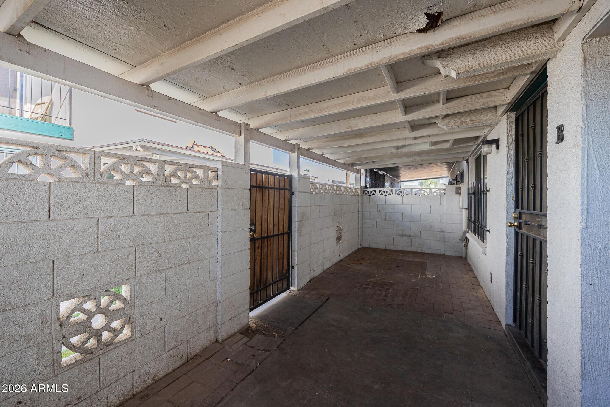 2133 W Turney Avenue B74