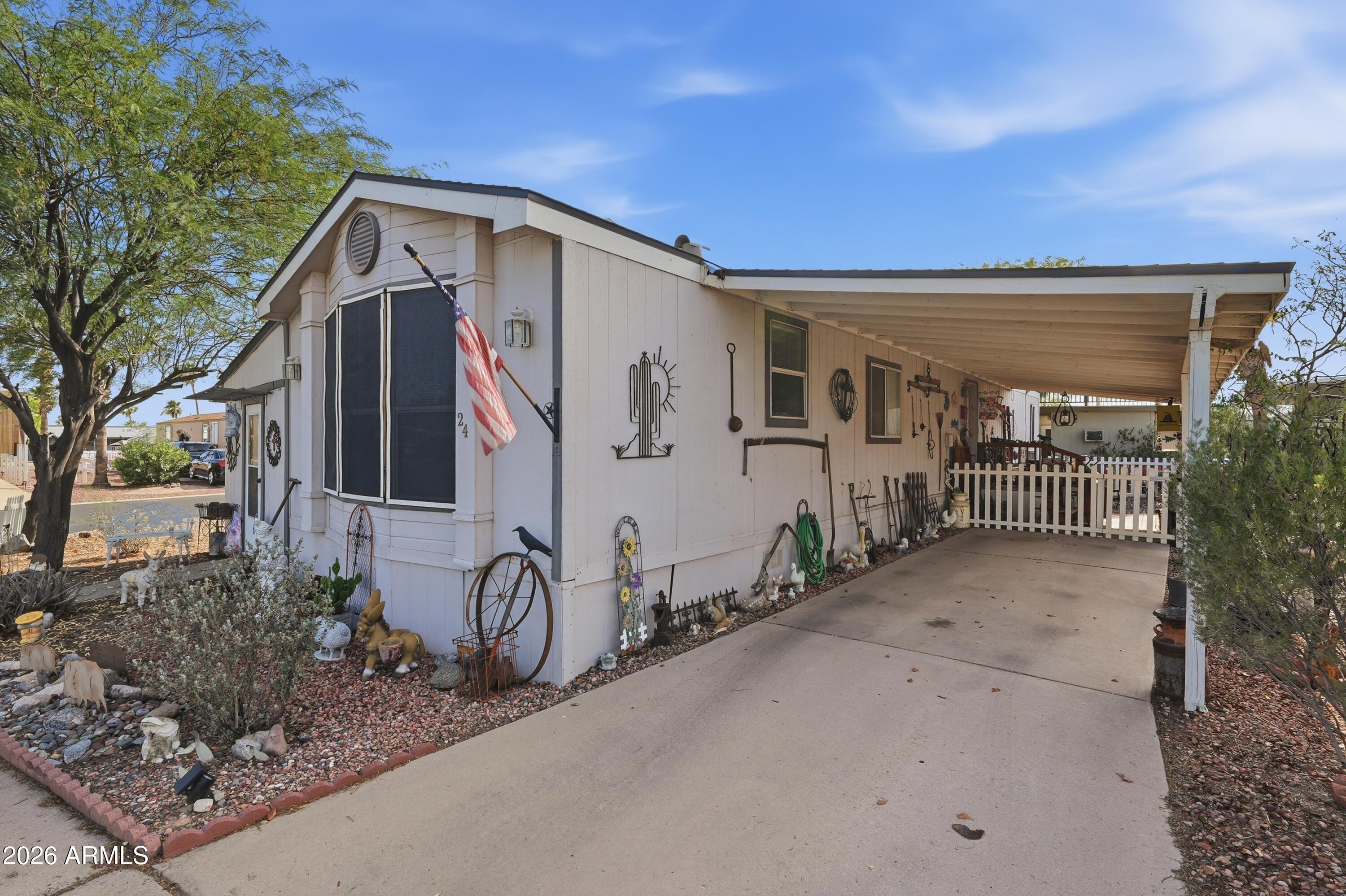 2000 S APACHE Road 24