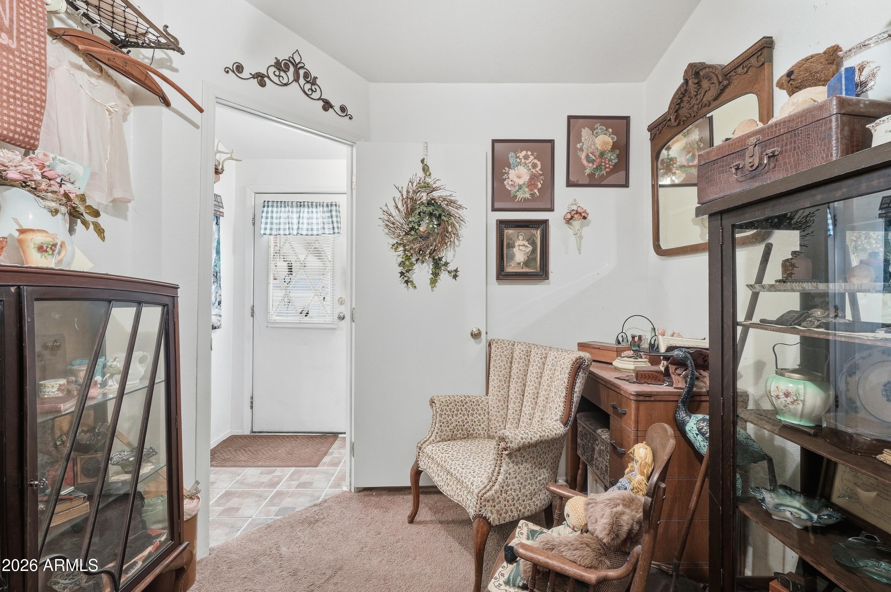 2000 S APACHE Road 24
