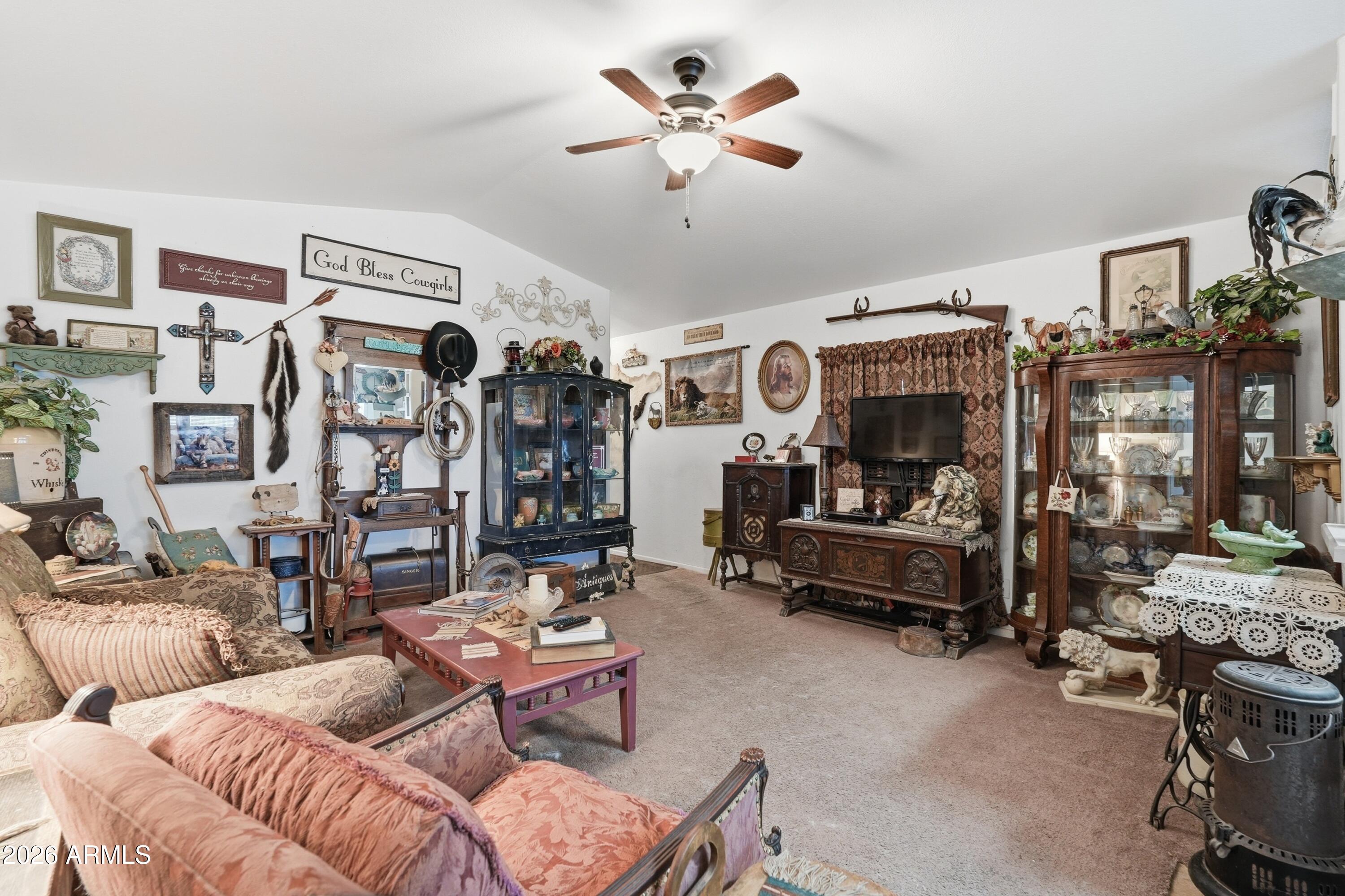 2000 S APACHE Road 24