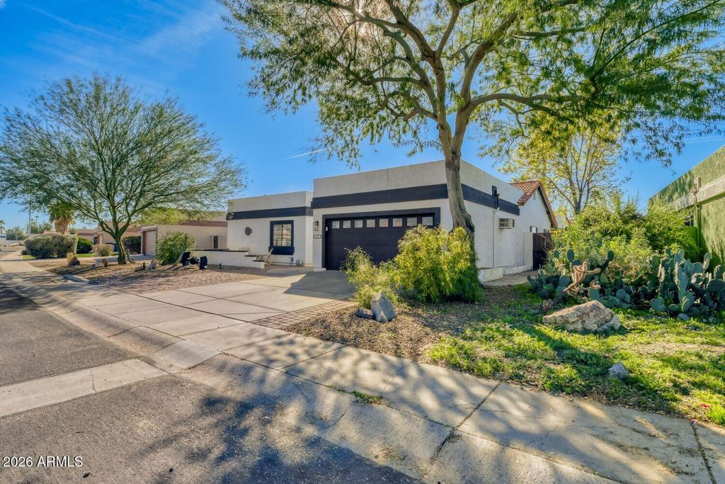 Photo of 1619 E Whitten Street, Chandler, AZ 85225 (MLS # 6970392)