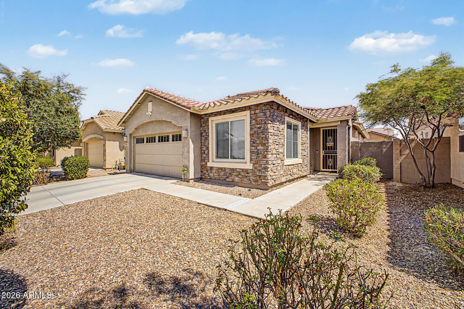 961 W CAPULIN Trail