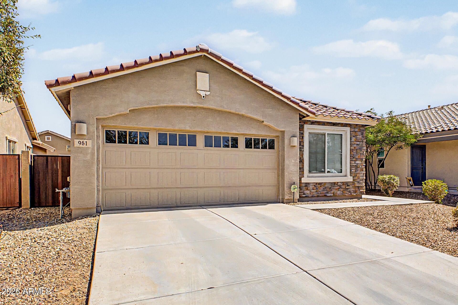 961 W CAPULIN Trail