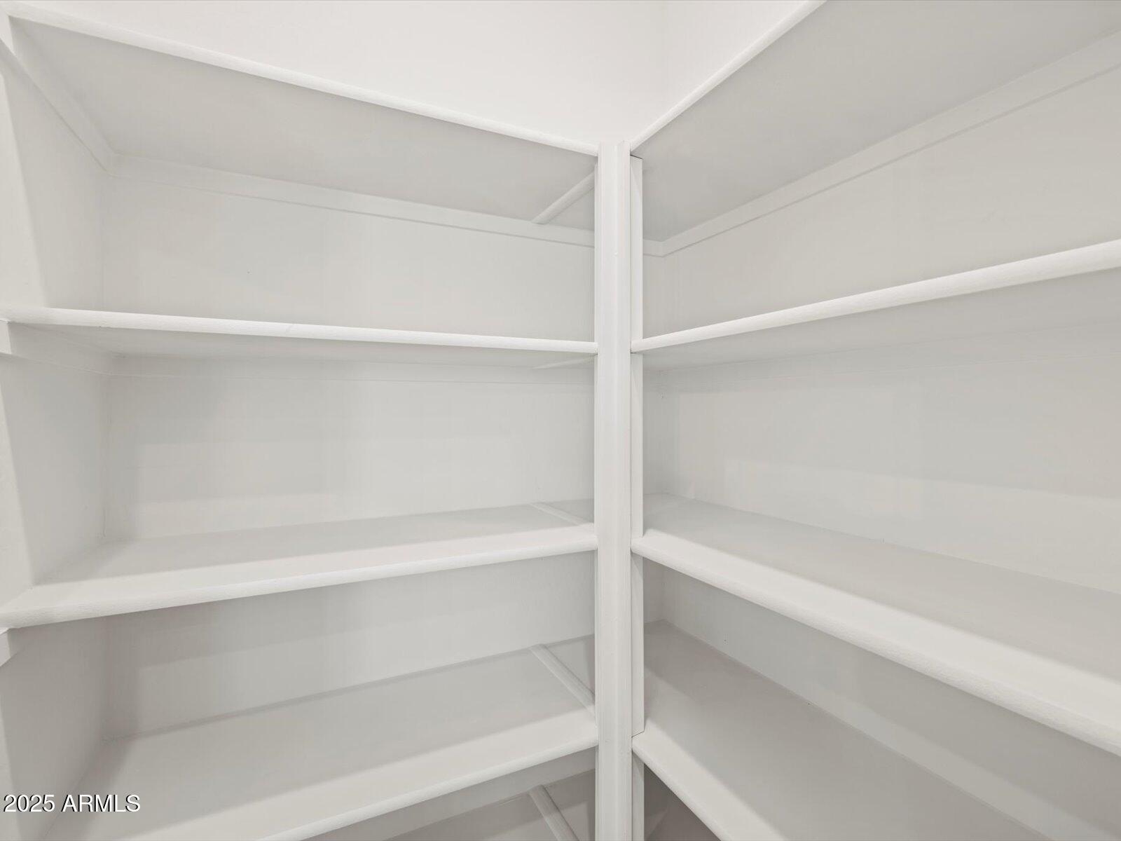 15966 W COTTONTAIL Lane