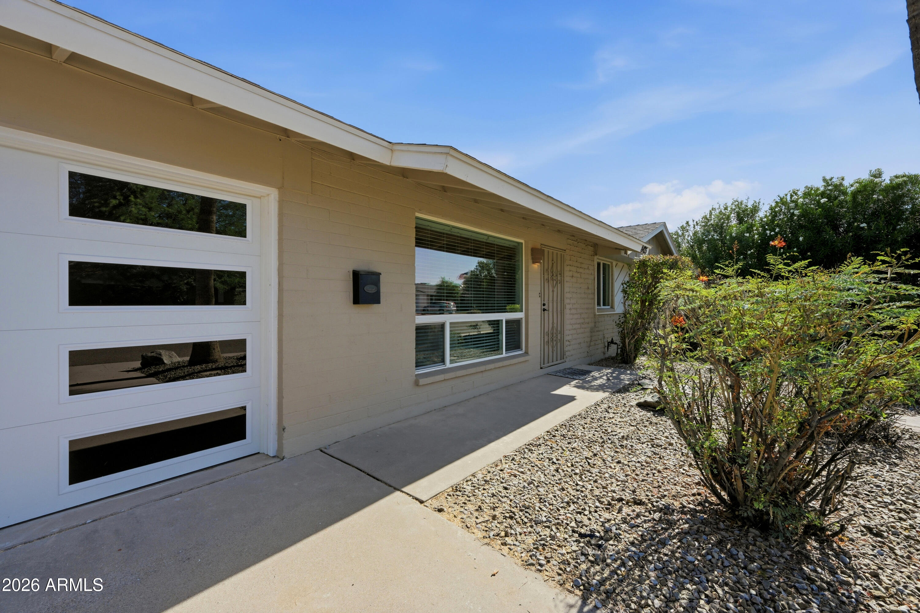 8435 E HUBBELL Street