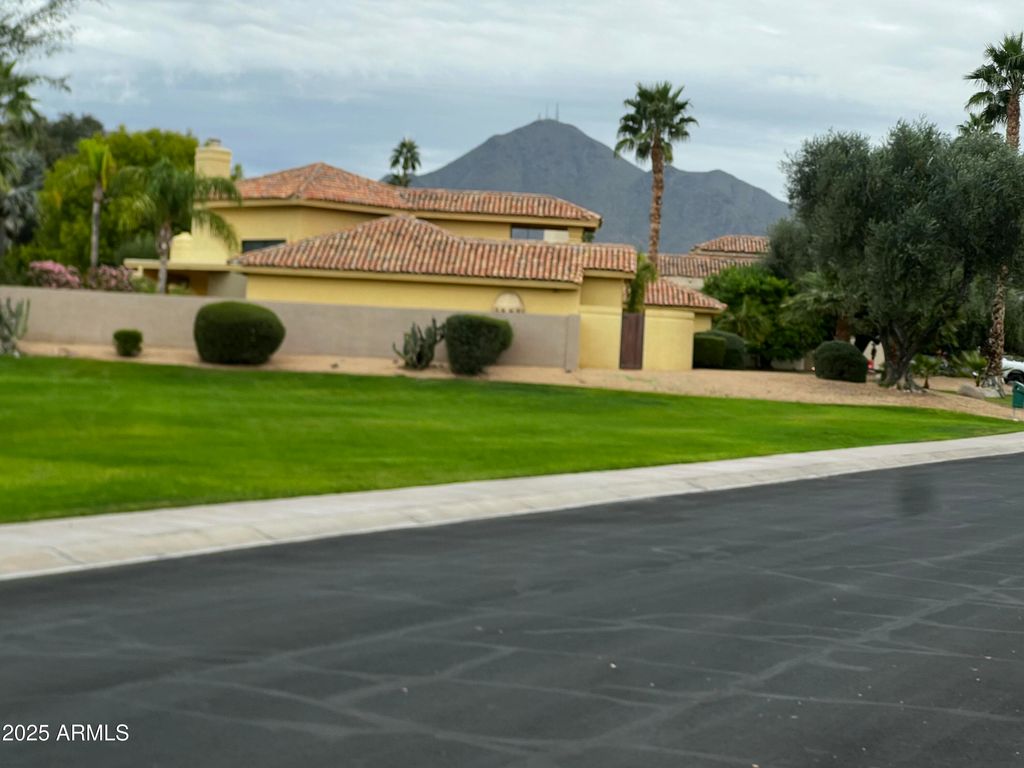 Photo of 10075 E Larkspur Drive, Scottsdale, AZ 85260 (MLS # 6949017)