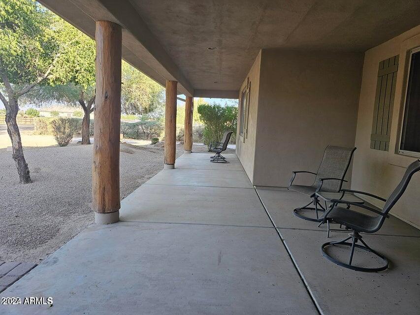 2687 E CAITLIN Way