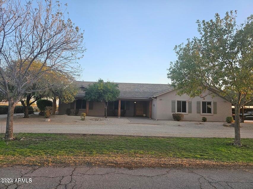 2687 E CAITLIN Way