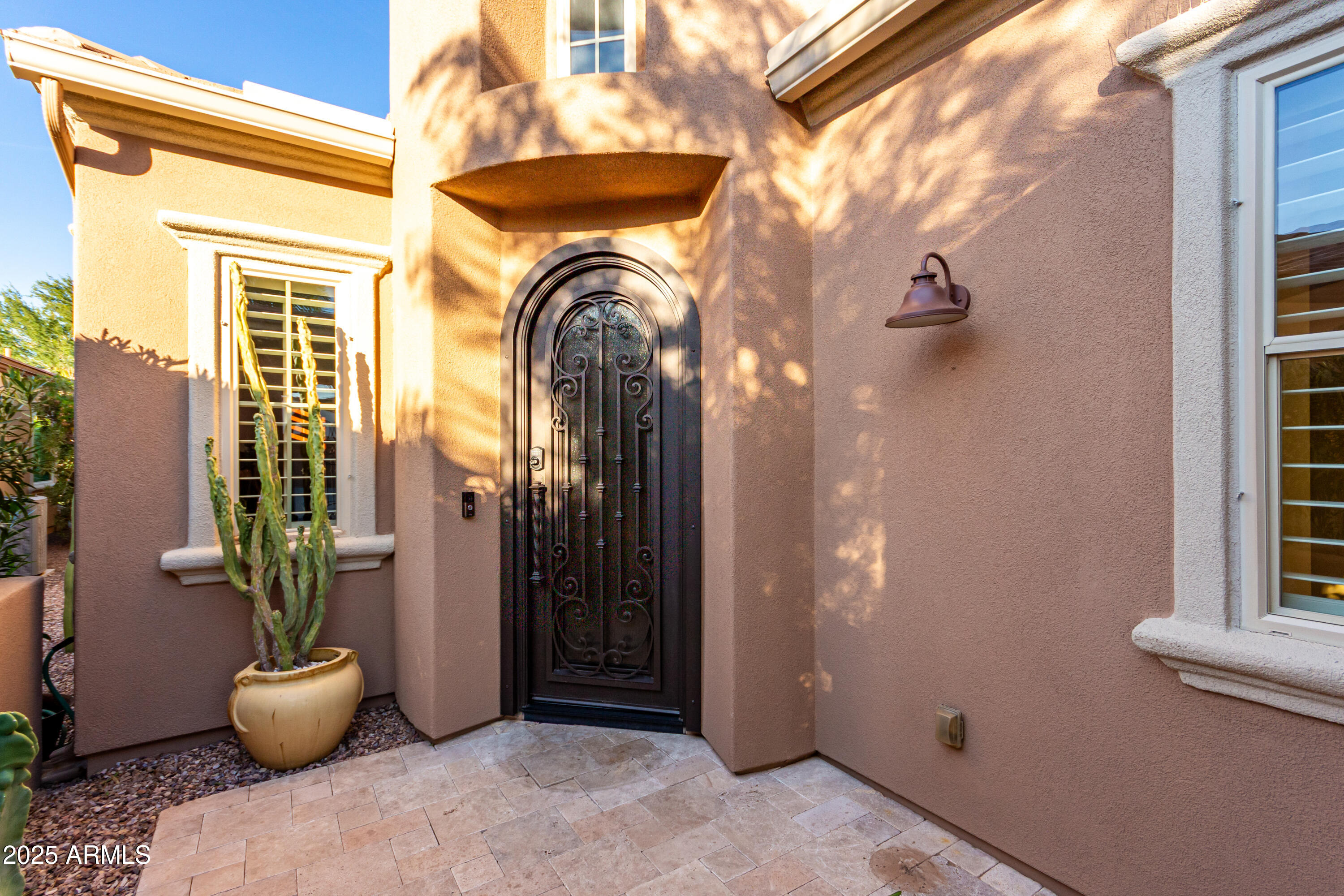 1658 E AZAFRAN Trail