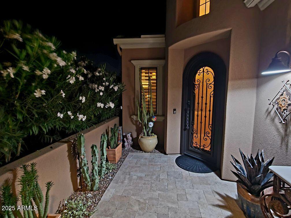 1658 E AZAFRAN Trail