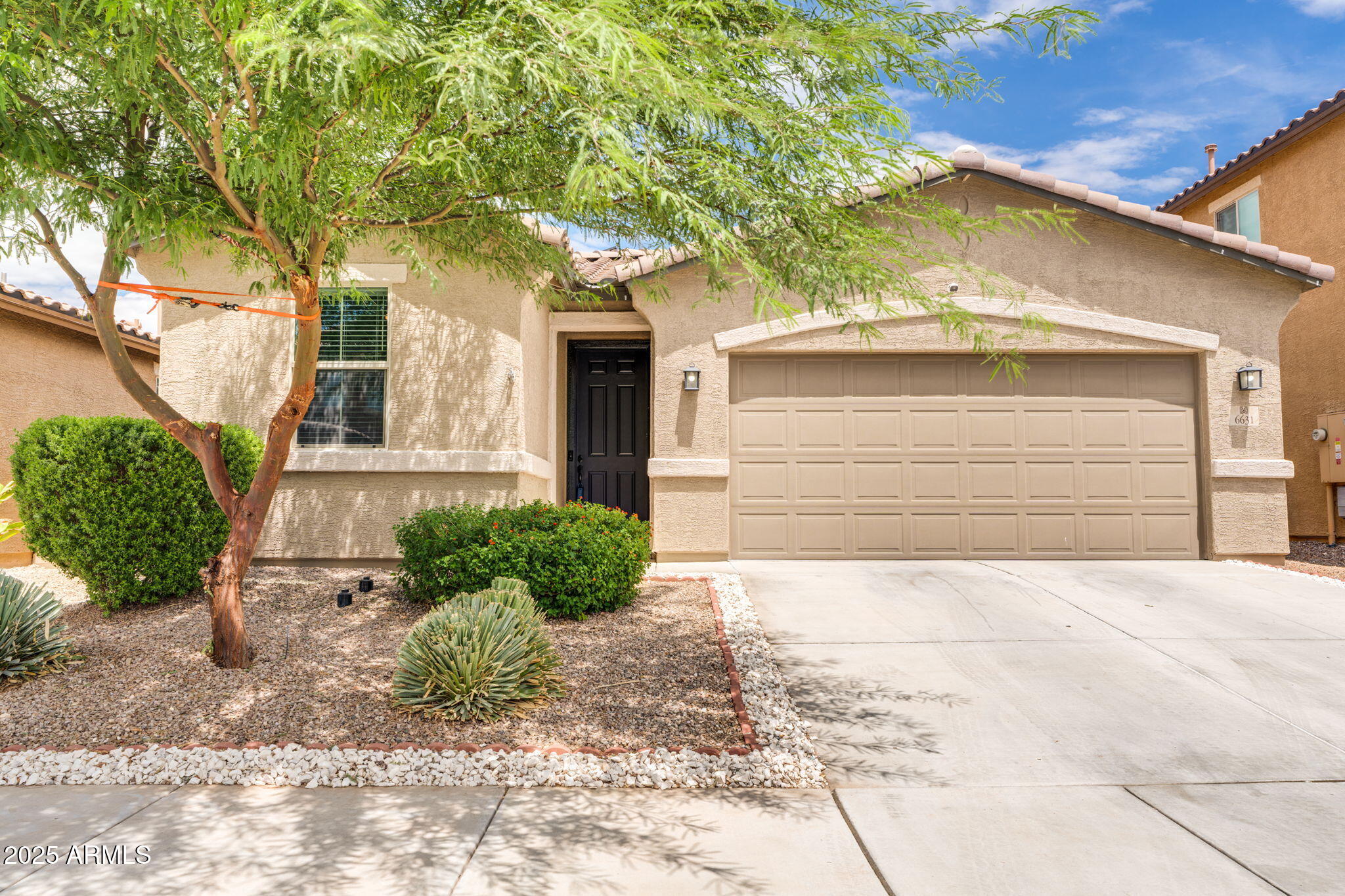 6631 E VIA ARROYO AZUL --