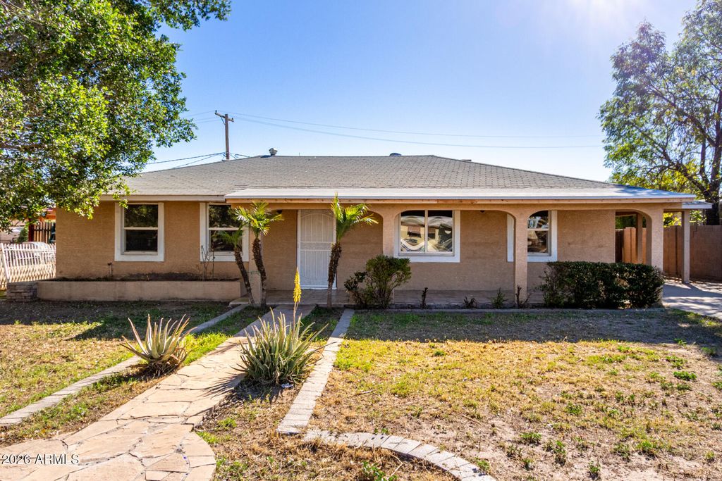 Photo of 65 E 7th Avenue, Mesa, AZ 85210 (MLS # 6976968)