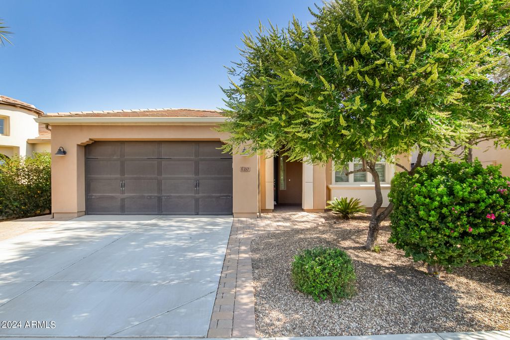 Photo of 120 E Camellia Way, Queen Creek, AZ 85140 (MLS # 6965123)