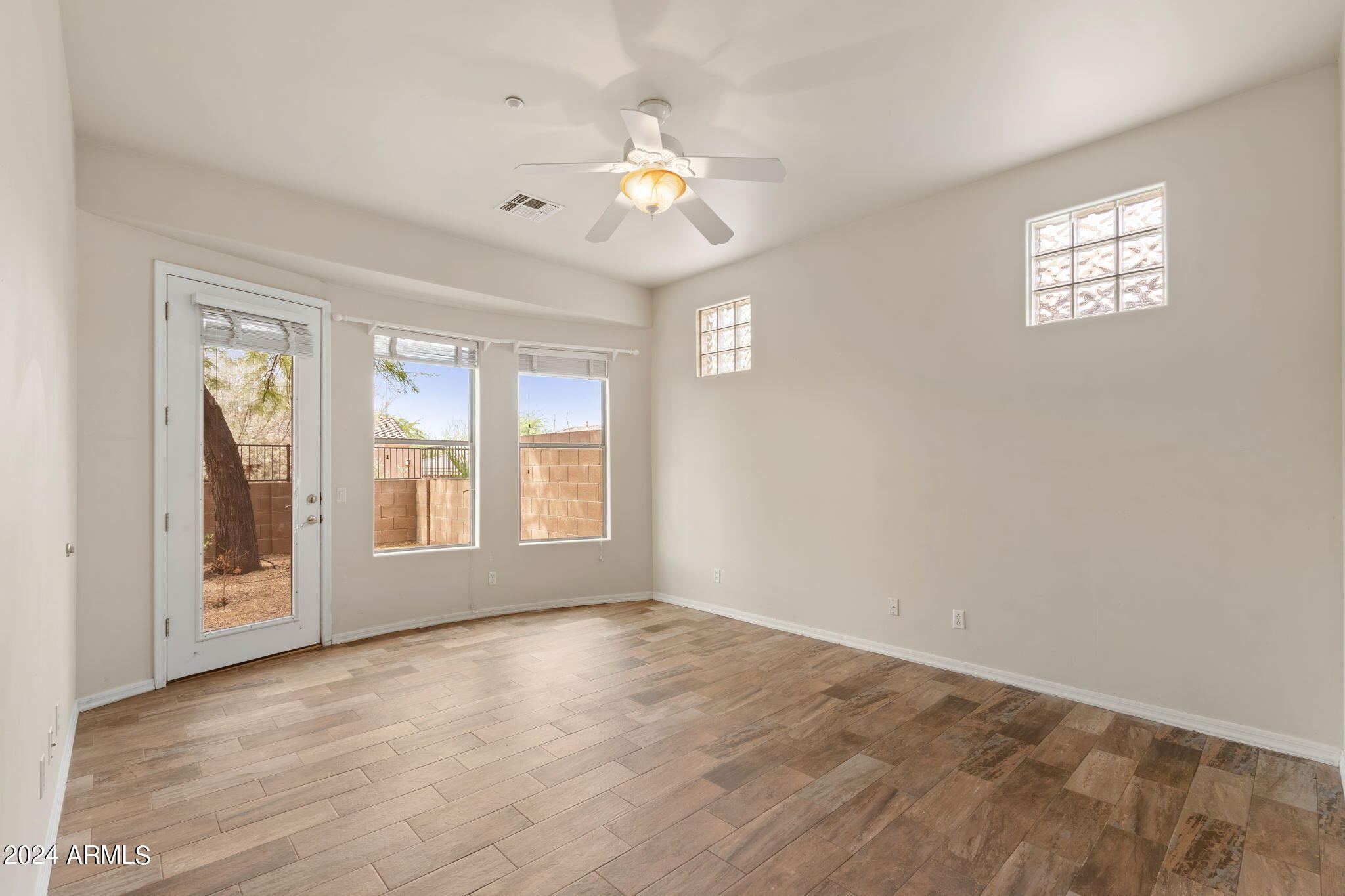 Scottsdale, Arizona 85266, United States, 2 Bedrooms Bedrooms, ,2 BathroomsBathrooms,Residential,Active,39480