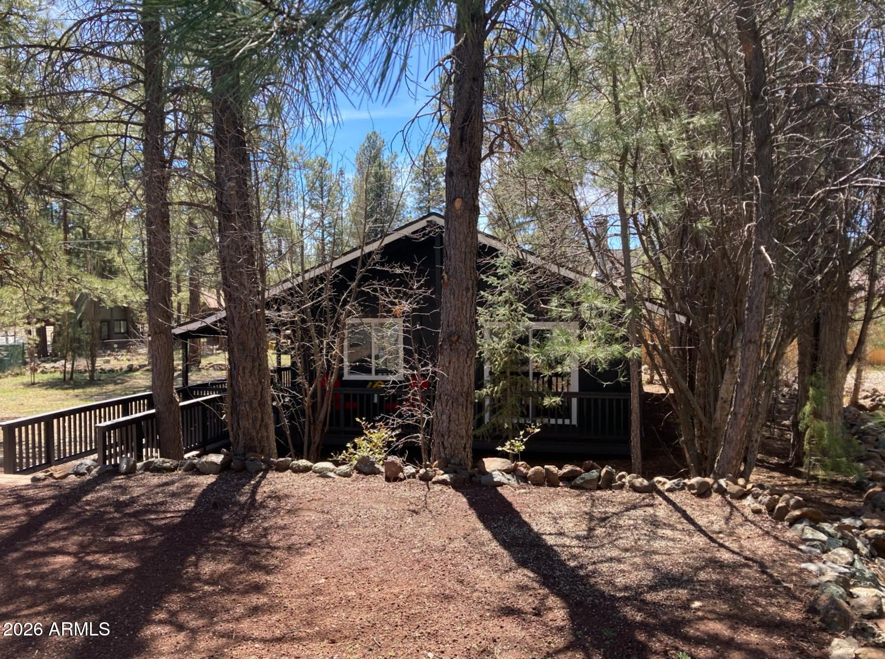 605 E HILLSIDE Drive