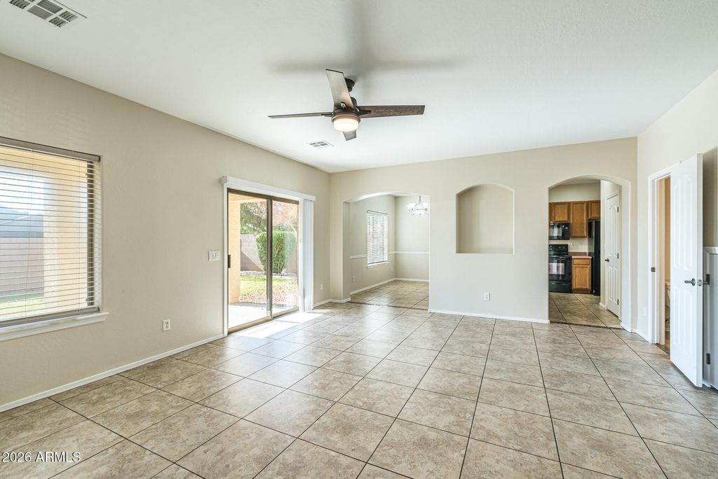 Photo of 6605 W Laurel Avenue, Glendale, AZ 85304 (MLS # 6976111)