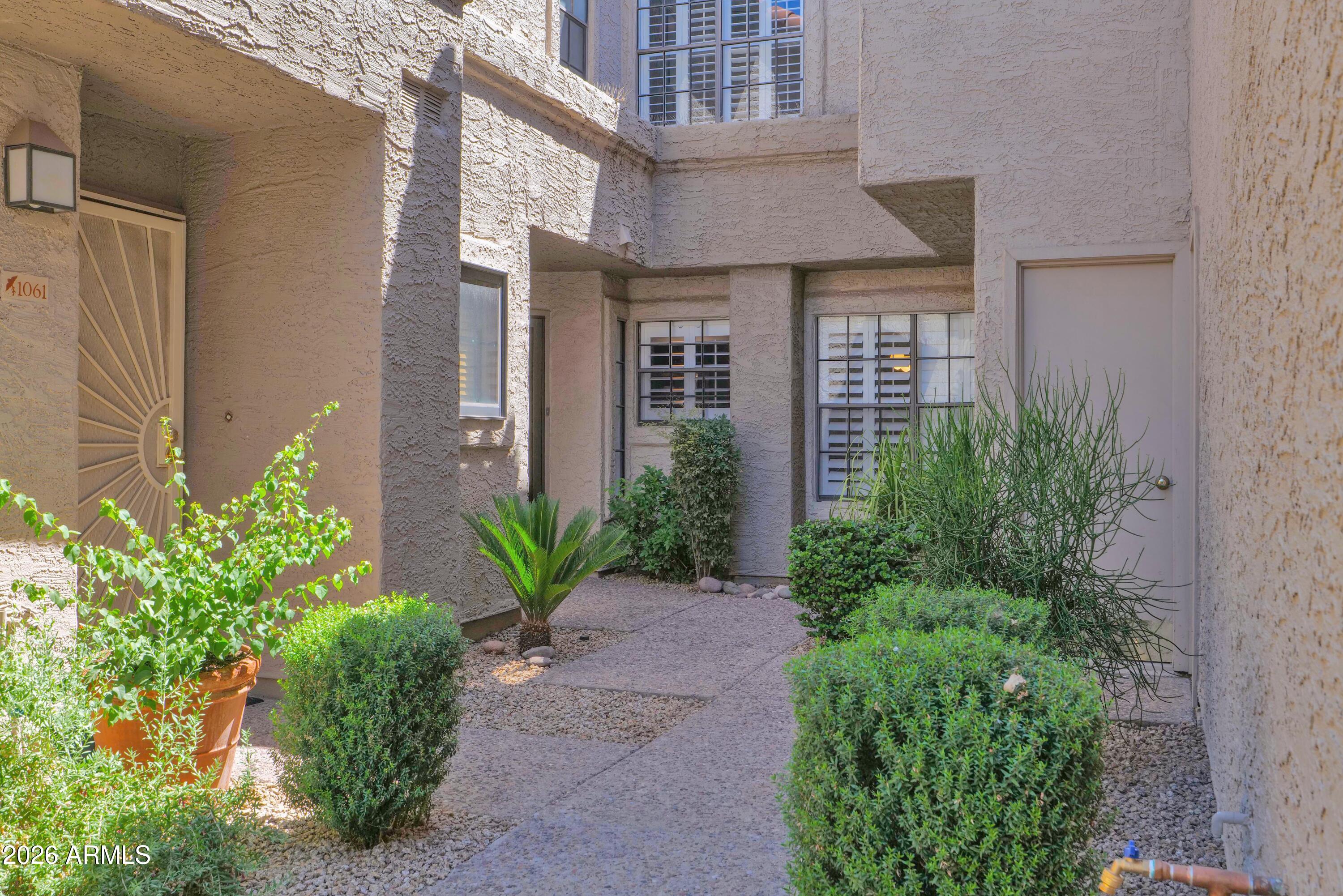 10017 E MOUNTAIN VIEW Road 1062