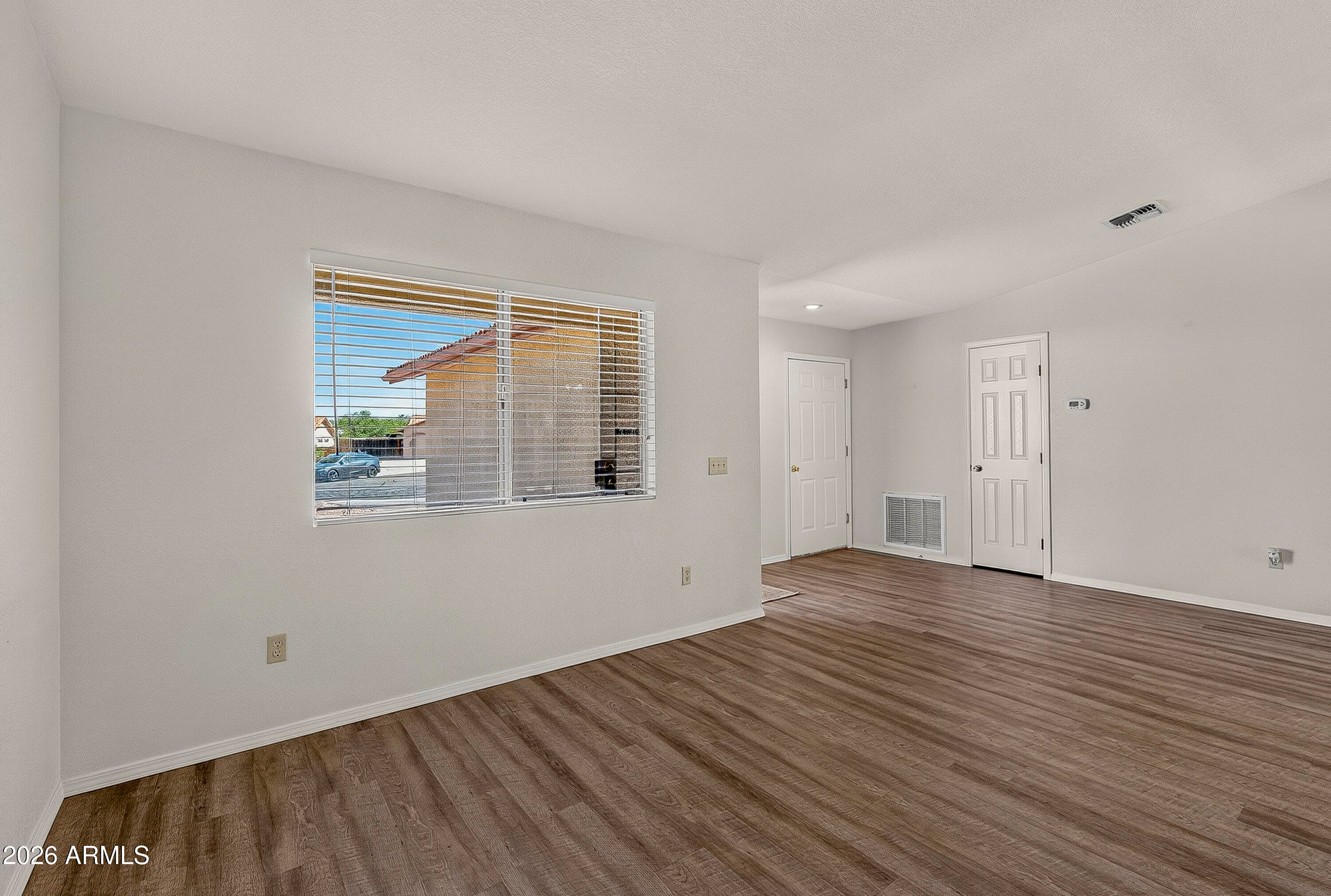 437 W AZURE Place