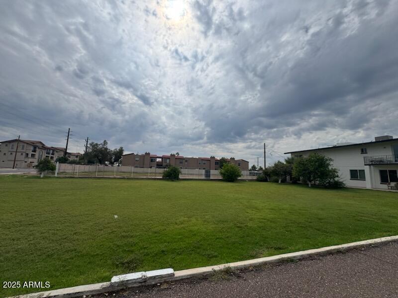 2338 N 52ND Street