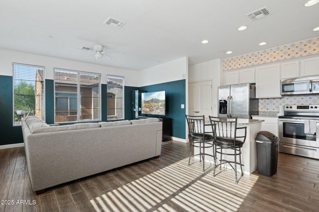 Photo of 240 W Juniper Avenue #1154, Gilbert, AZ 85233 (MLS # 6912351)