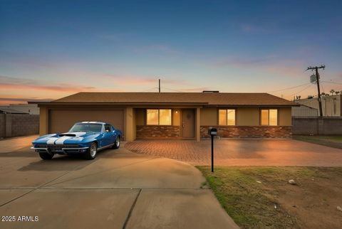 2125 E SWEETWATER Avenue Phoenix AZ 85022