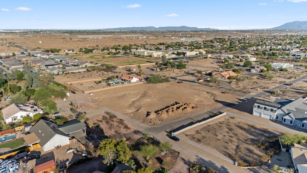 Photo of 6315 N 126th Avenue #B, Litchfield Park, AZ 85340 (MLS # 7056581)