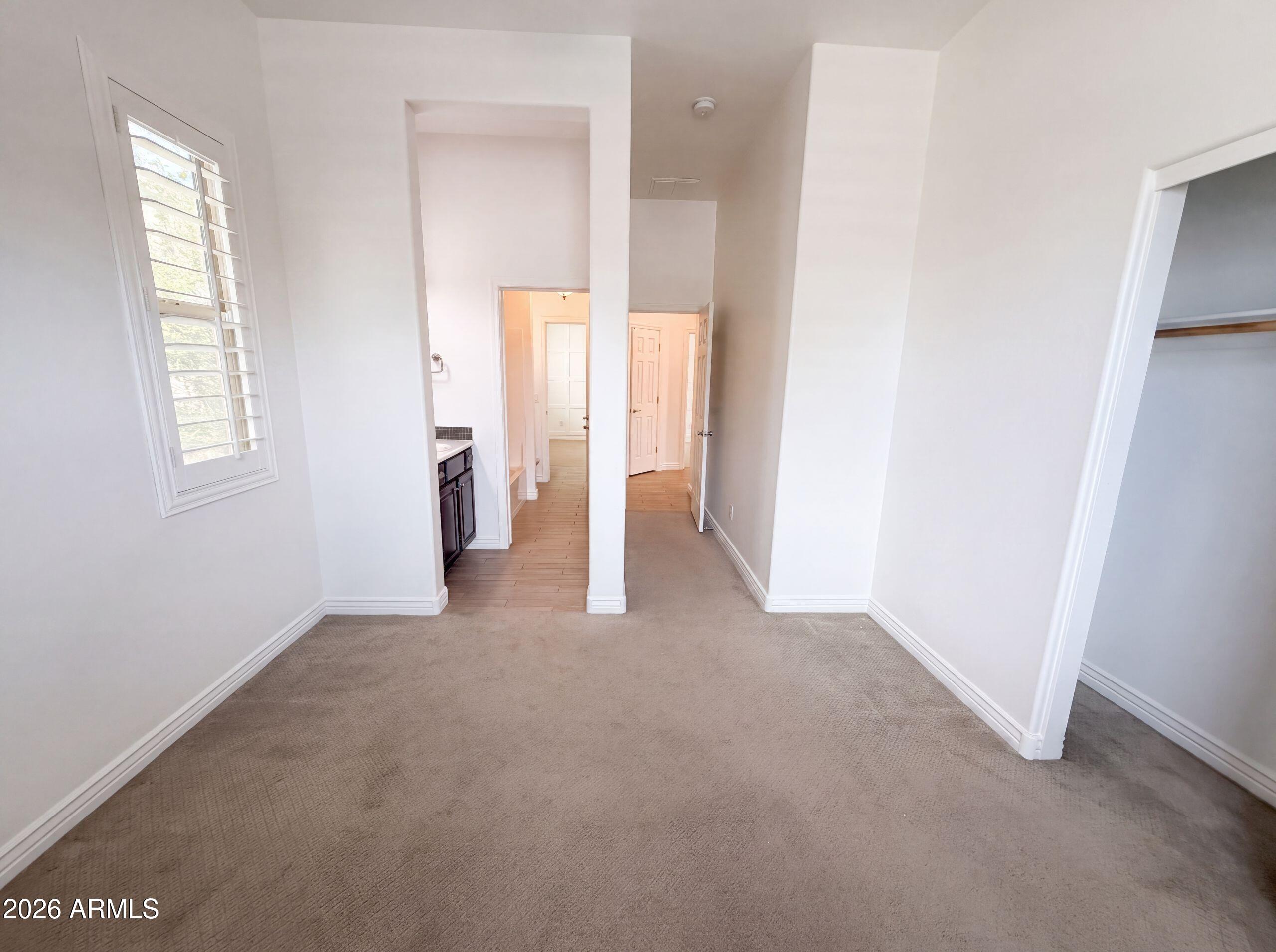 7420 W CRABAPPLE Drive
