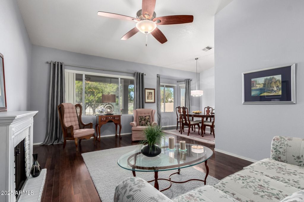 Photo of 564 W Candlewood Lane, Gilbert, AZ 85233 (MLS # 6927011)