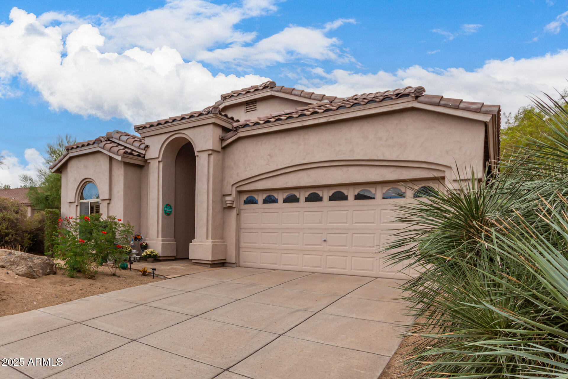 3055 N RED Mountain 77