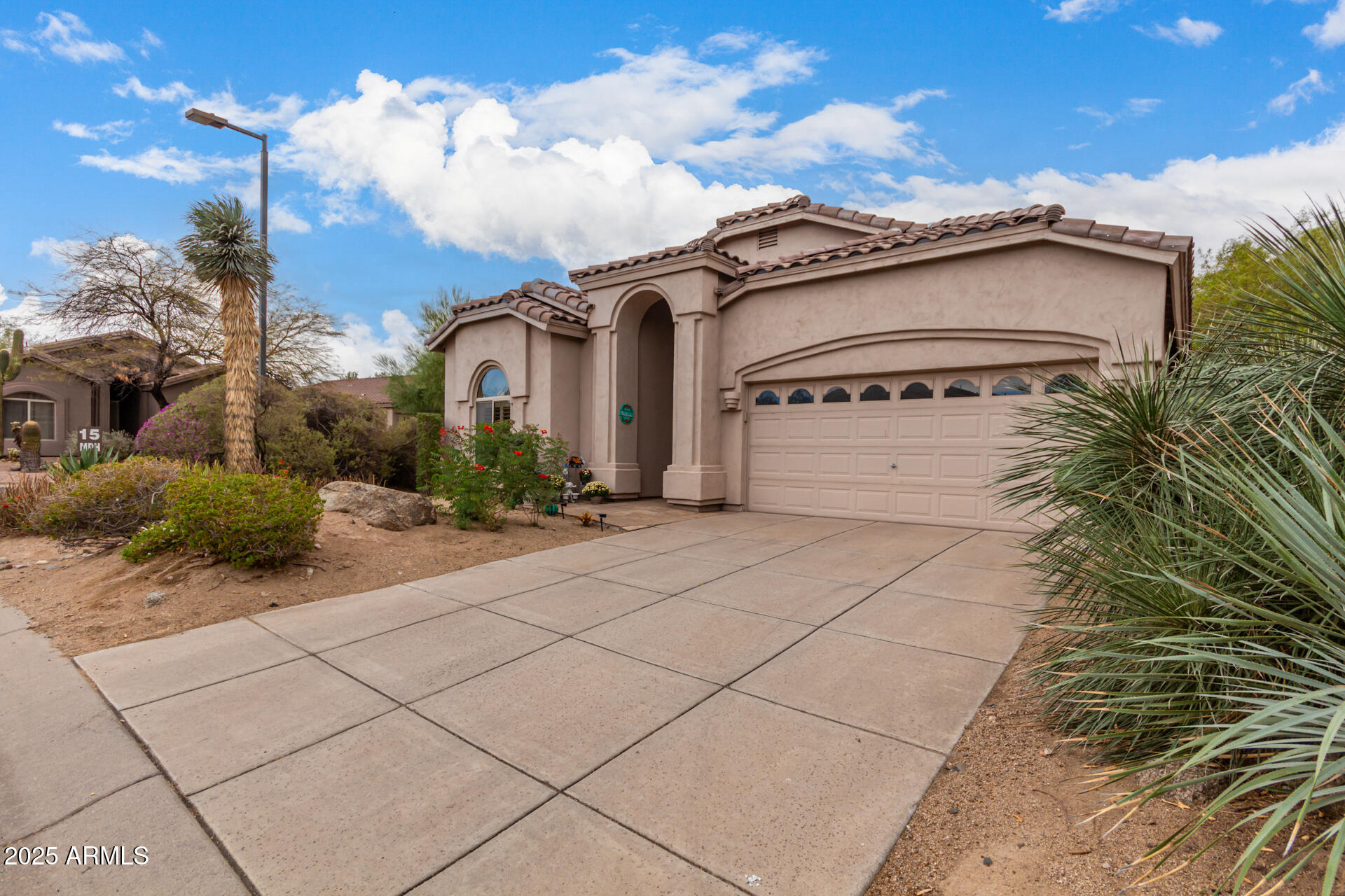 3055 N RED Mountain 77