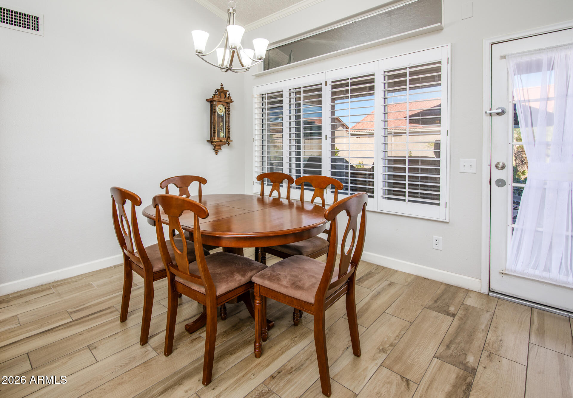 1558 E WINGED FOOT Drive