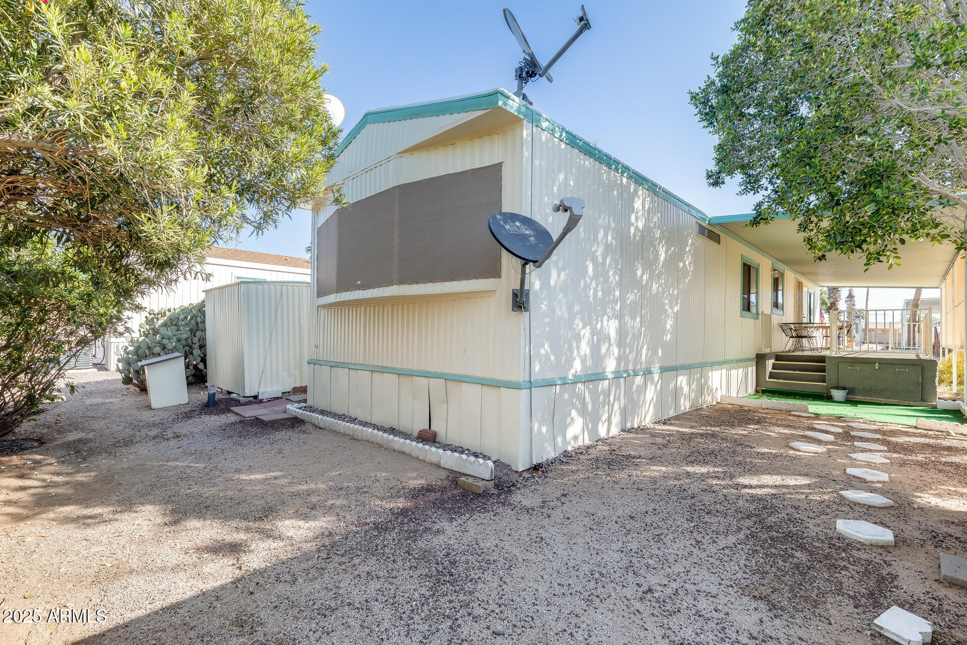 9427 E UNIVERSITY Drive 36