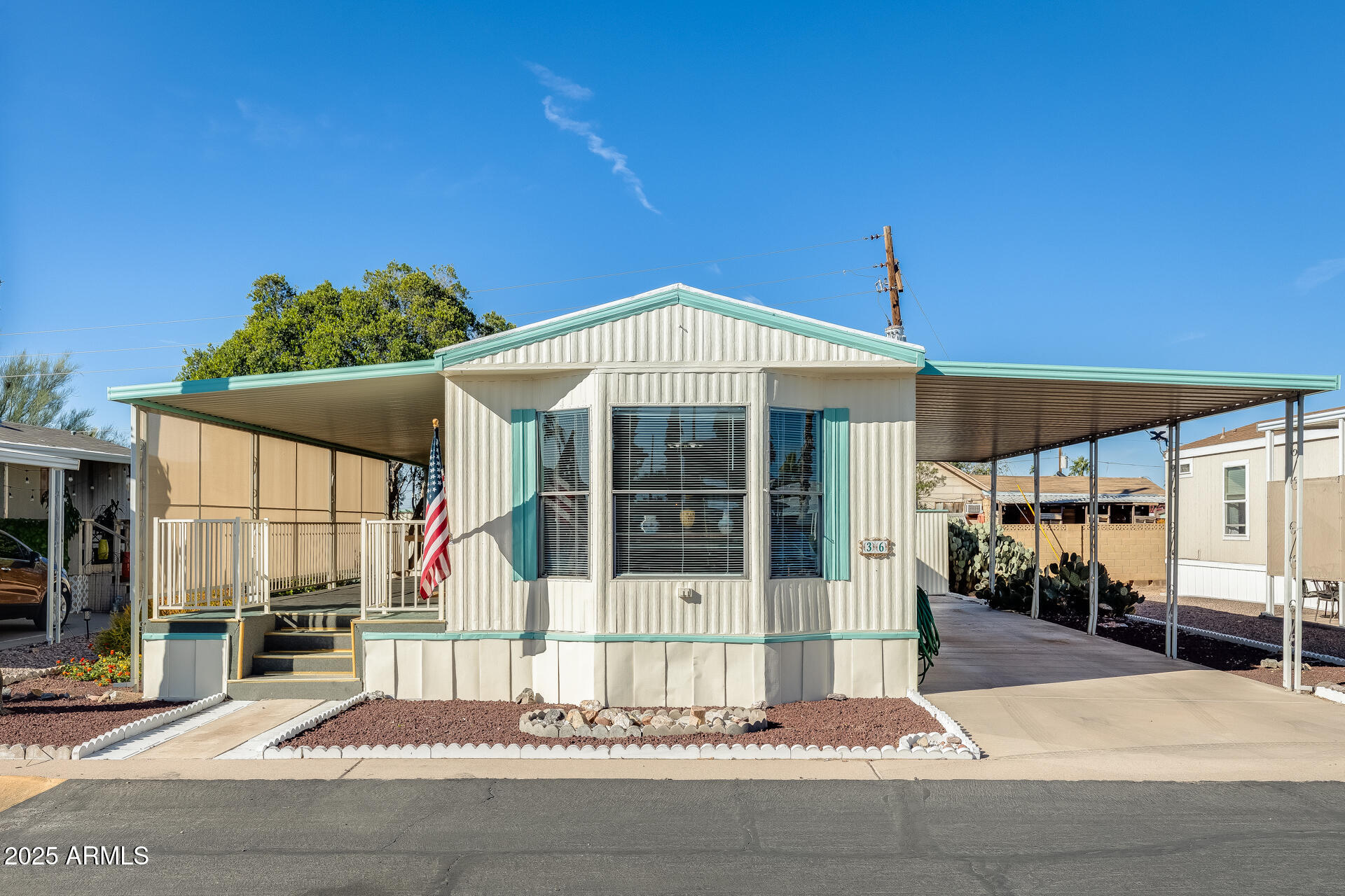 9427 E UNIVERSITY Drive 36