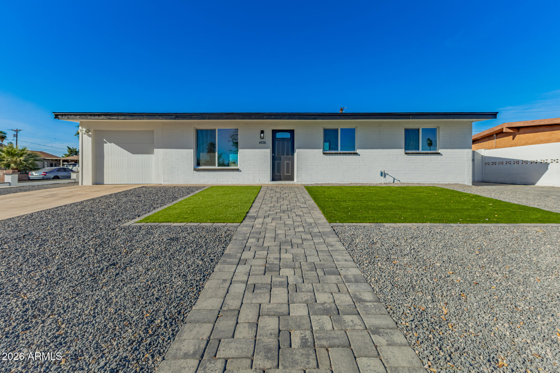 4936 W HIGHLAND Avenue W