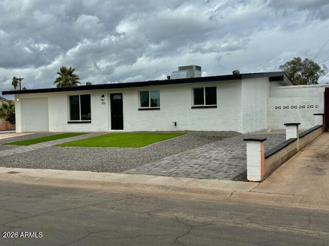 4936 W HIGHLAND Avenue W