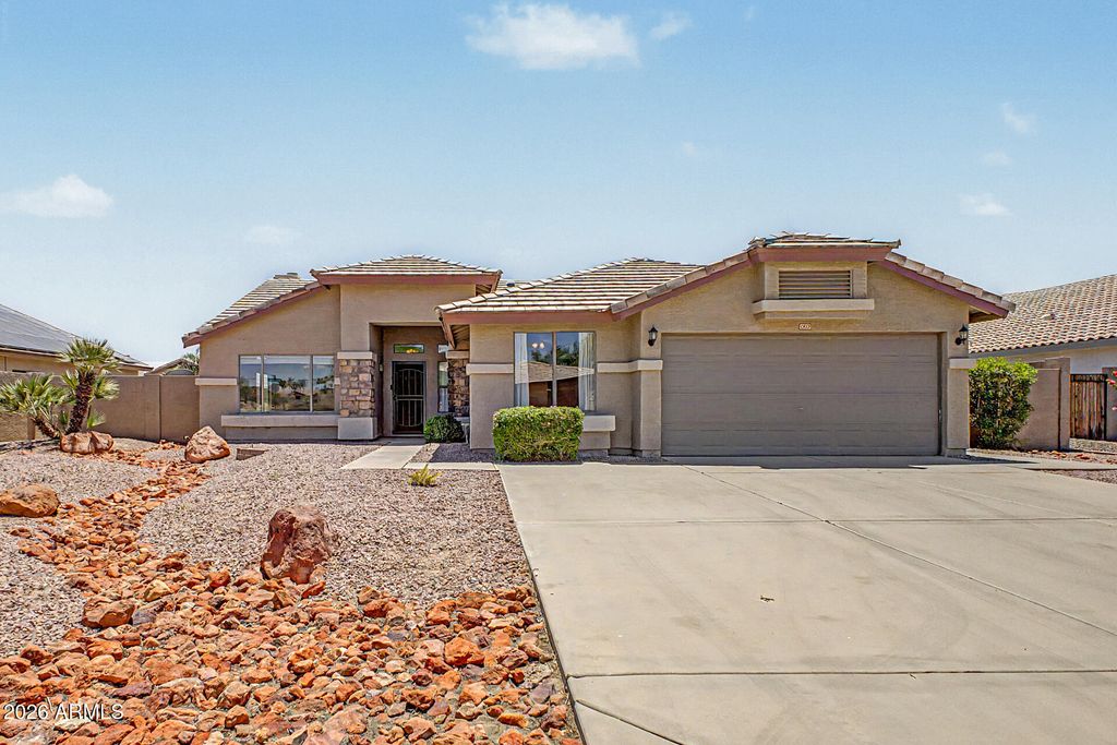 Photo of 6929 W Monte Lindo, Glendale, AZ 85310 (MLS # 7032586)