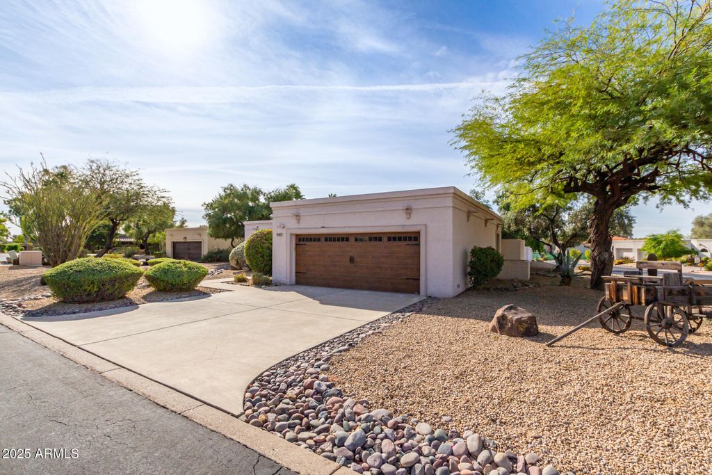 Photo of 8307 E Vista De Valle, Scottsdale, AZ 85255 (MLS # 6932239)