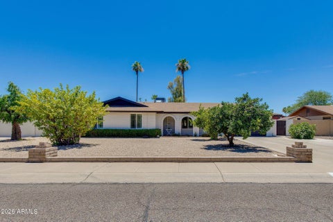 Photo of 3351 E Desert Cove Avenue, Phoenix, AZ 85028 (MLS # 7035554)
