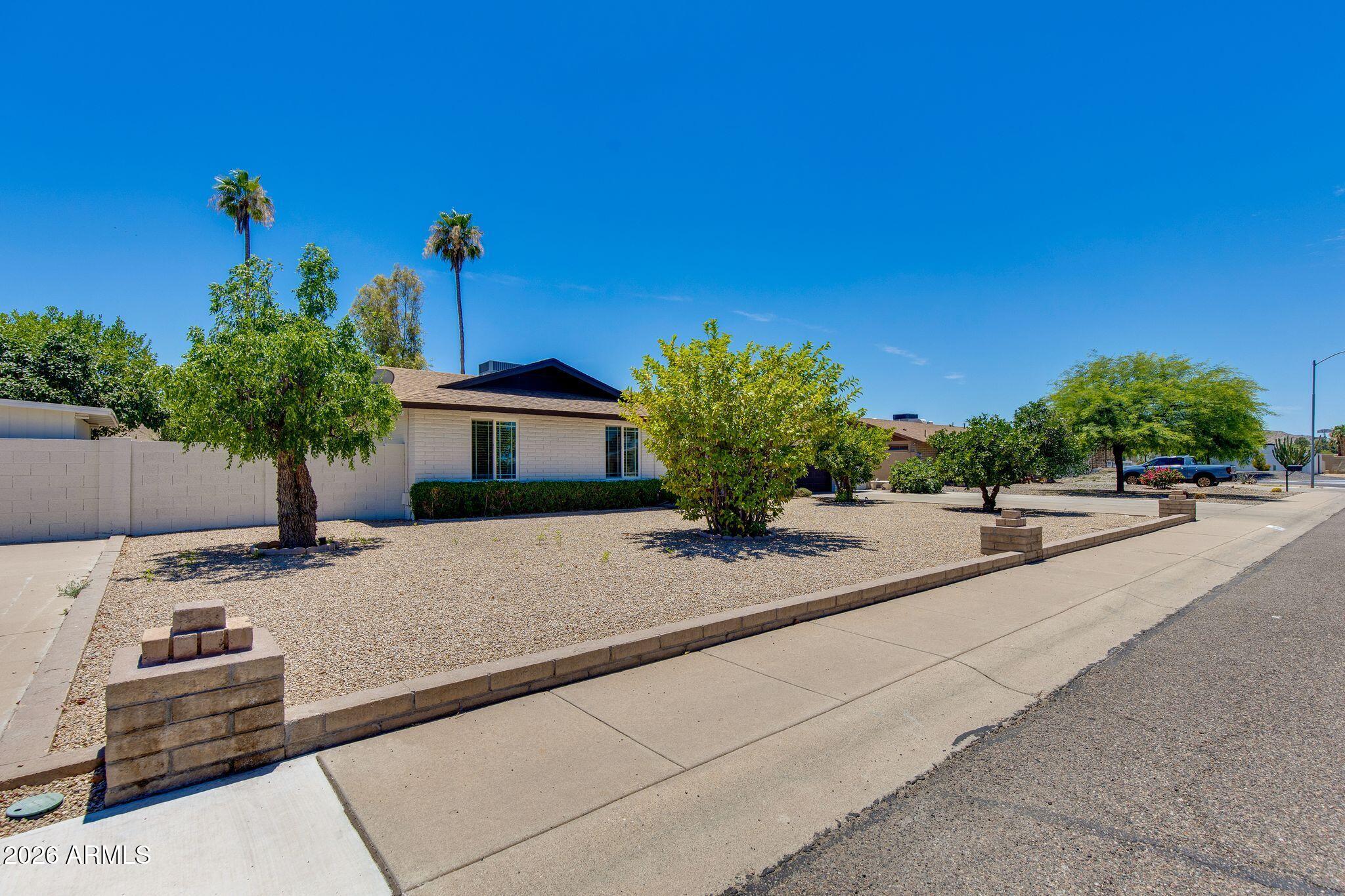 3351 E Desert Cove Avenue