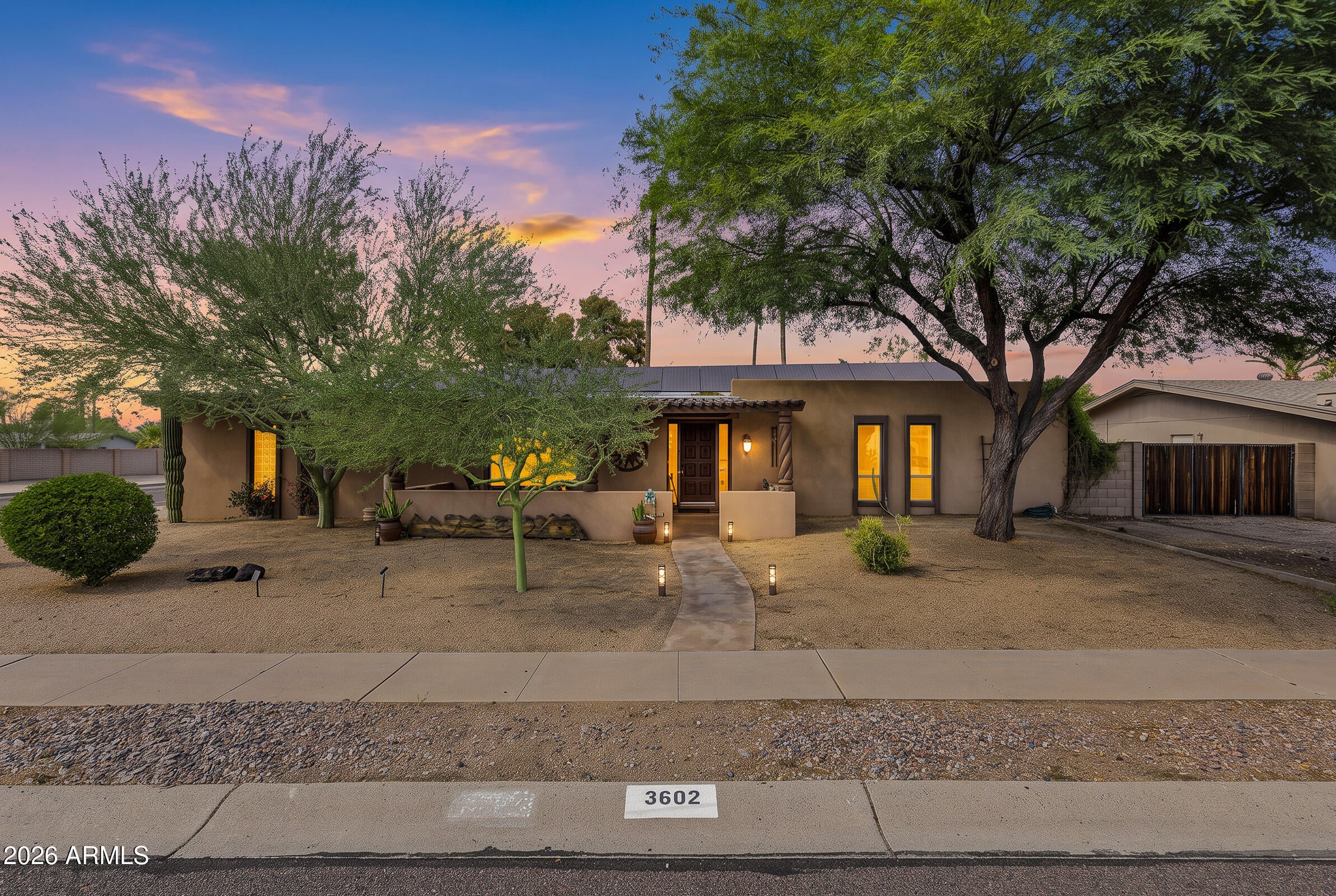 3602 E DESERT COVE Avenue