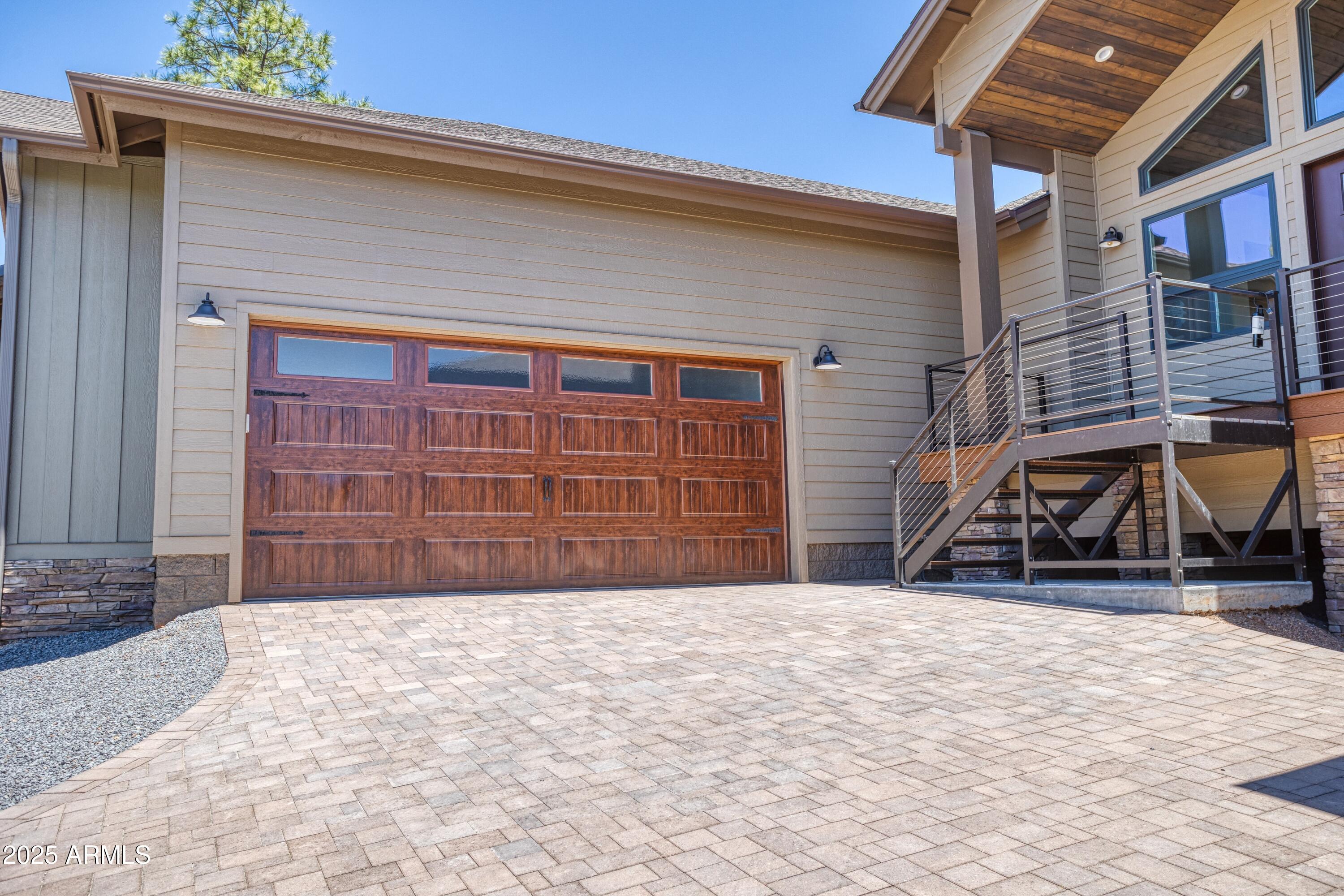 3511 W FALLING LEAF Road