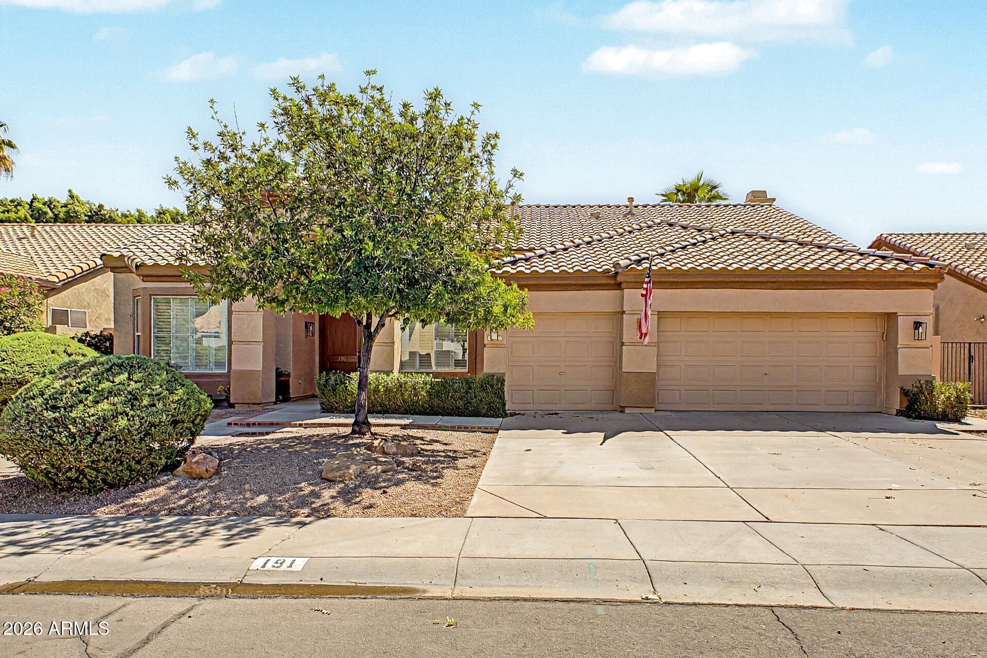191 N ACACIA Drive