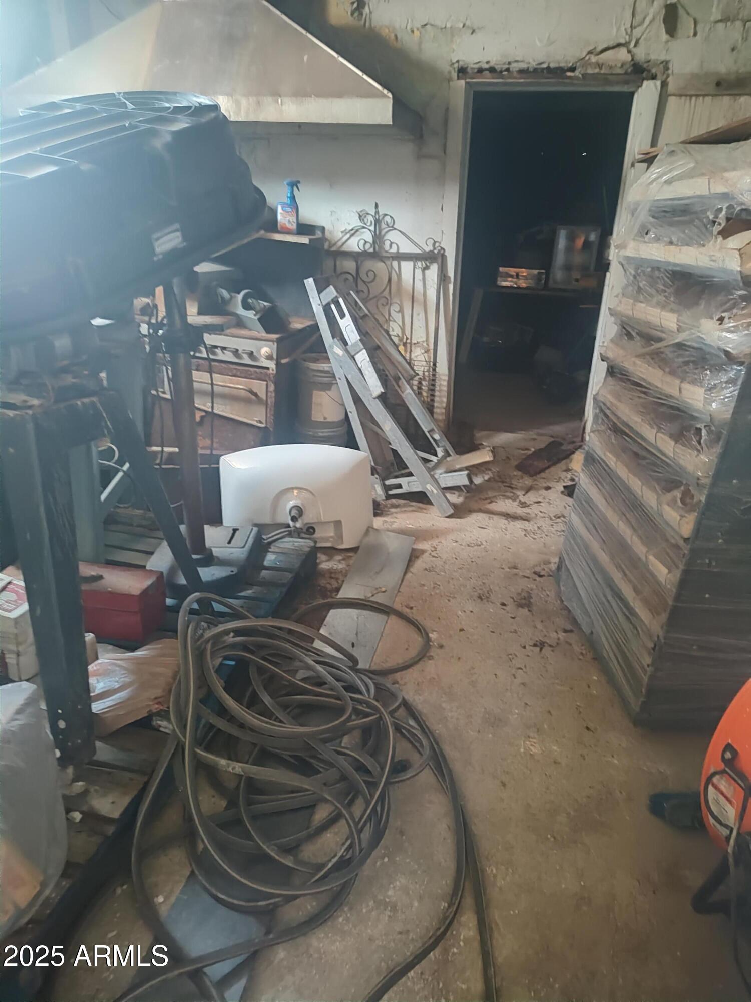 159 N KEYSTONE Avenue