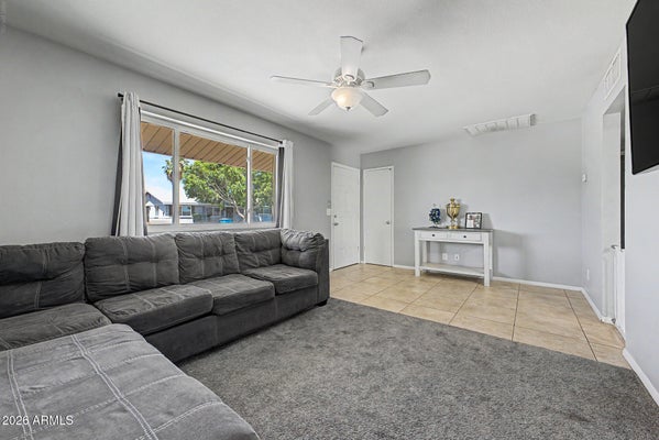 3349 W COLUMBINE DR, PHOENIX, AZ 85029 - Image e34ff17dfd51e9ffb77a118c0a0dc39f/1292277922