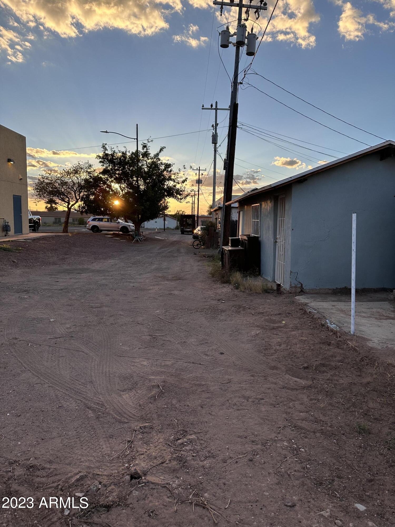 RAILROAD - Residential