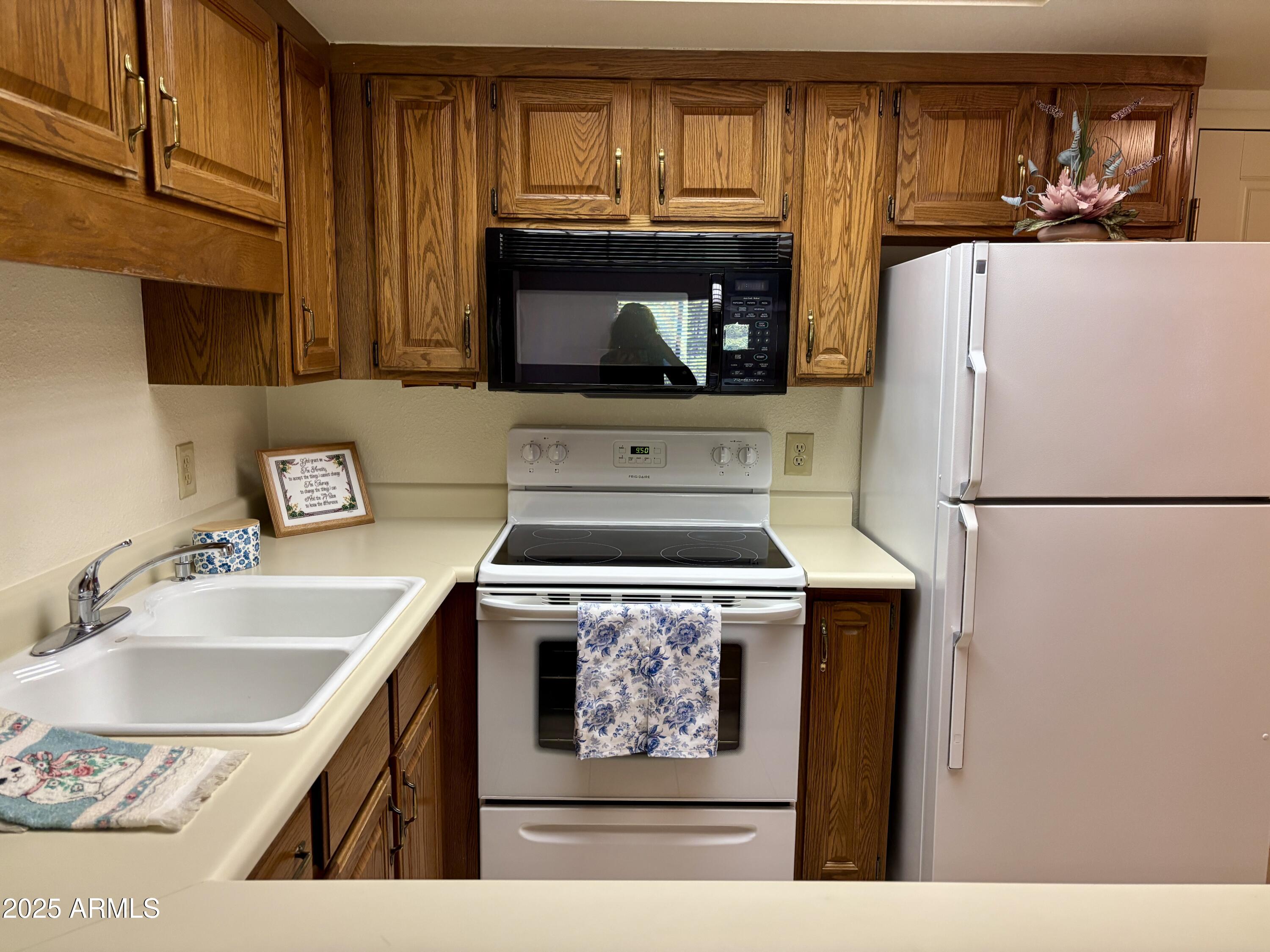 Properties 3 10330 W THUNDERBIRD Boulevard A316