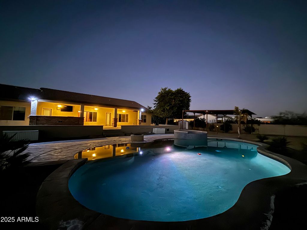 Photo of 727 W Zion Lane, San Tan Valley, AZ 85143 (MLS # 6953884)